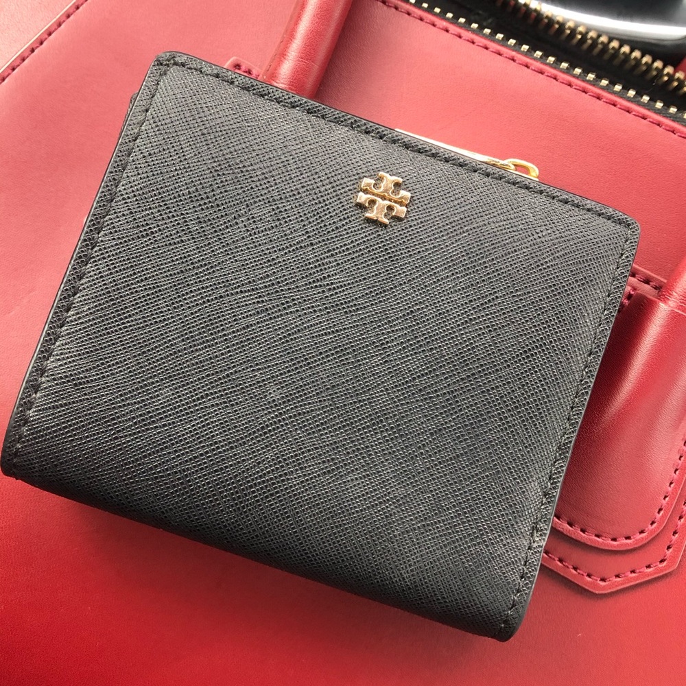 Tory Burch wallet